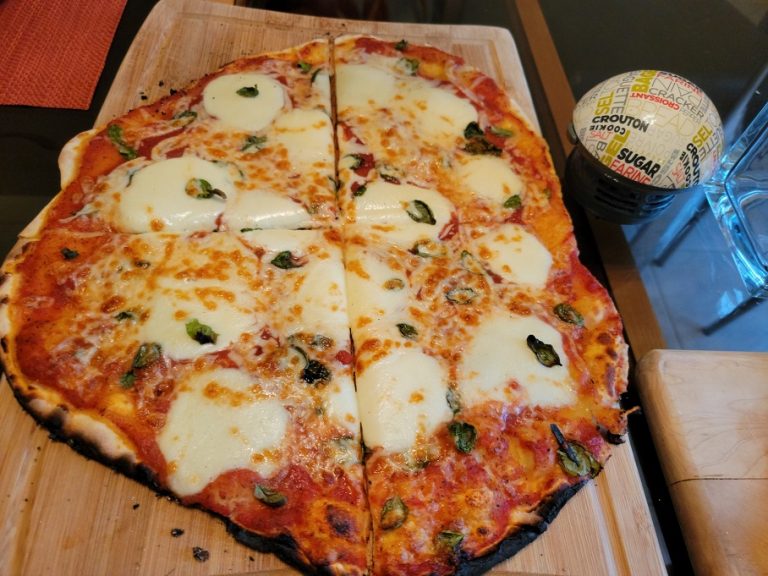 Pizza à pâte mince