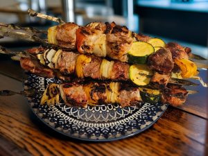 Brochettes de porc laquées à la japonaise