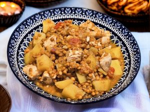 Ragoût de poulet aux lentilles et garam masala