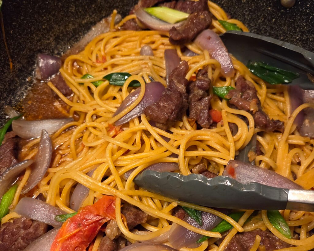 Tallarín Saltado de Carne